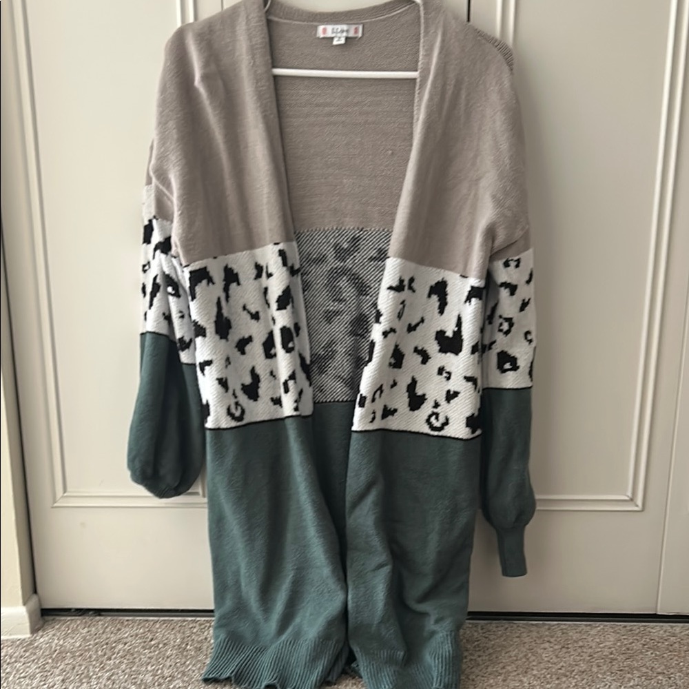 ELAN Women's Colorblock Cardigan - Green and Gray